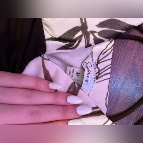 Speechless cross back summer dress - Picture 3 of 3